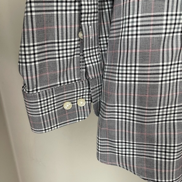 ROUND TREE AND YORKE BUTTON DOWN SHIRT - Picture 4 of 6